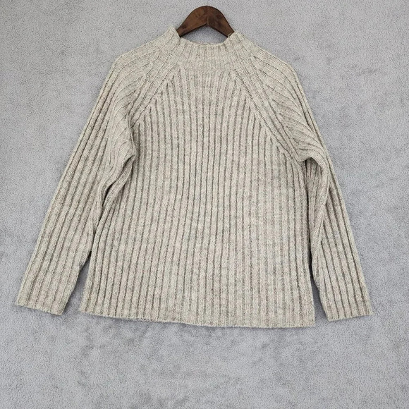 Vtg Express Tricot Beige Ribbed Knit Sweater Wool Blend Crew Neck  Womens M GT - Picture 1 of 6
